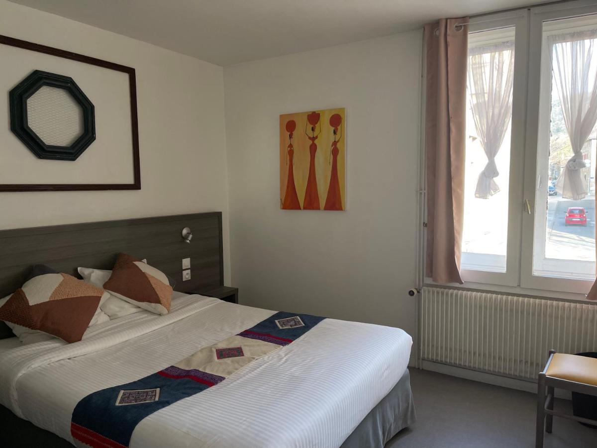 Logis Hotel Restaurant & Pizzeria Vuillot Cuiseaux المظهر الخارجي الصورة