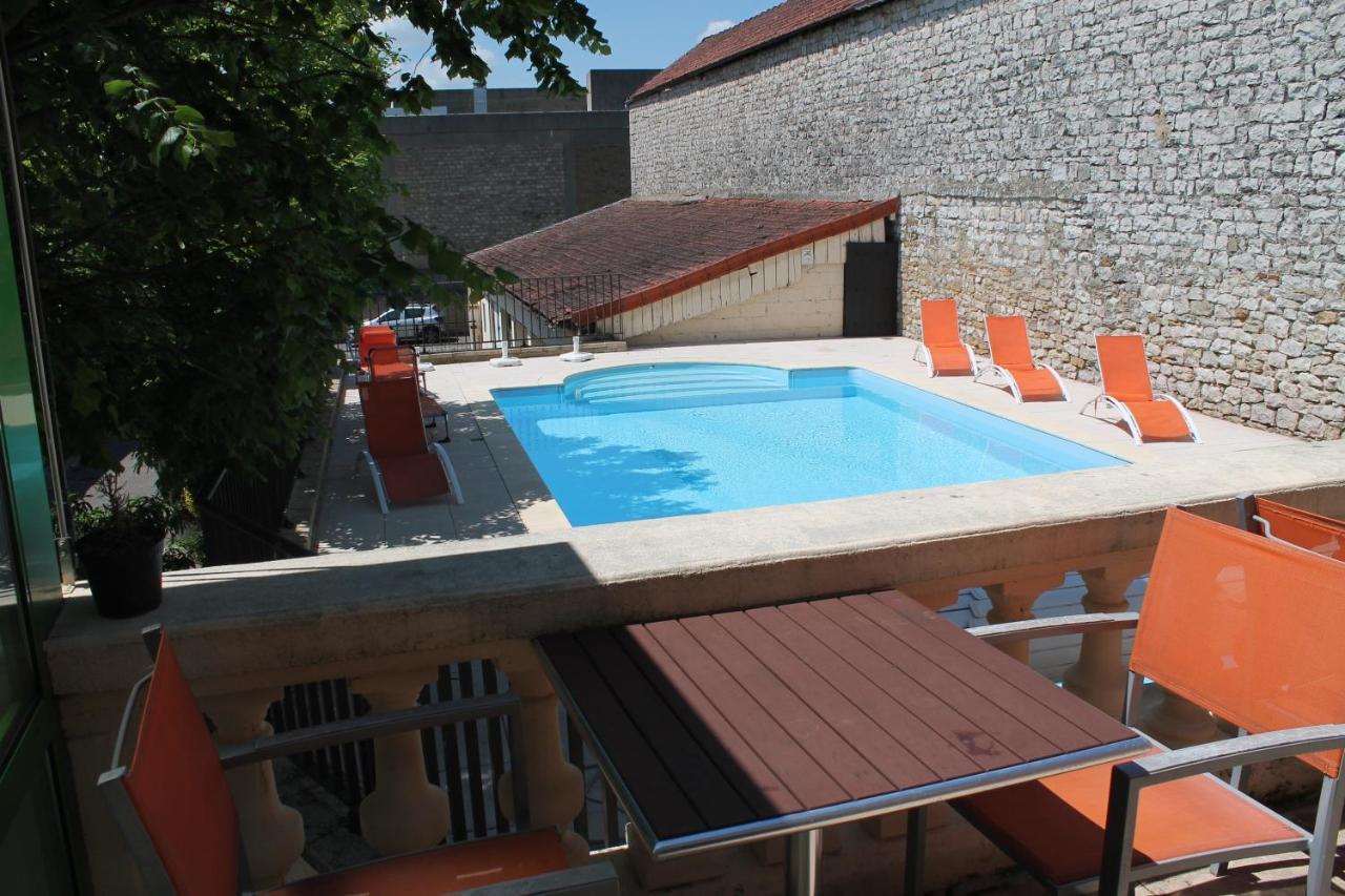 Logis Hotel Restaurant & Pizzeria Vuillot Cuiseaux المظهر الخارجي الصورة